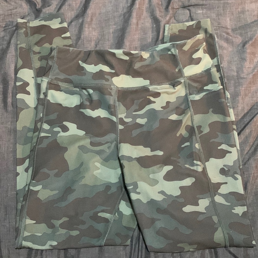 Camo Leggings with side pockets